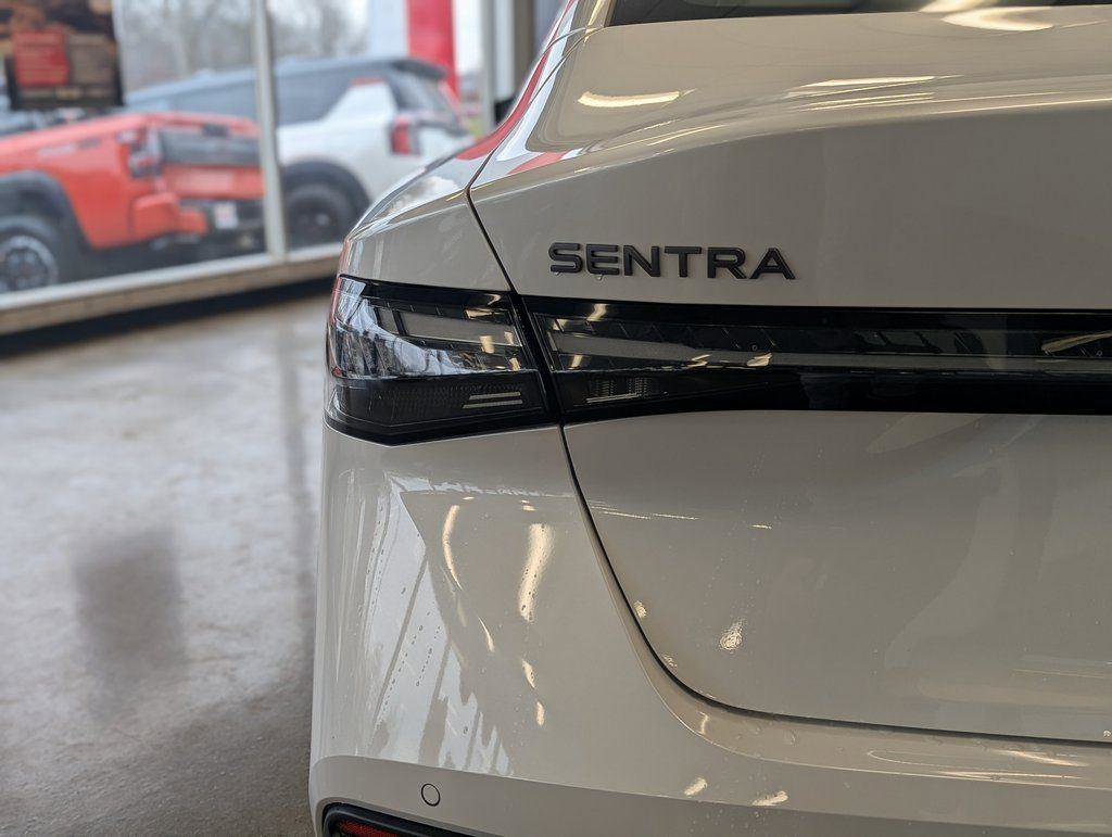 New 2026 Nissan Sentra SL w/ Floor Mat Package FWD image 5