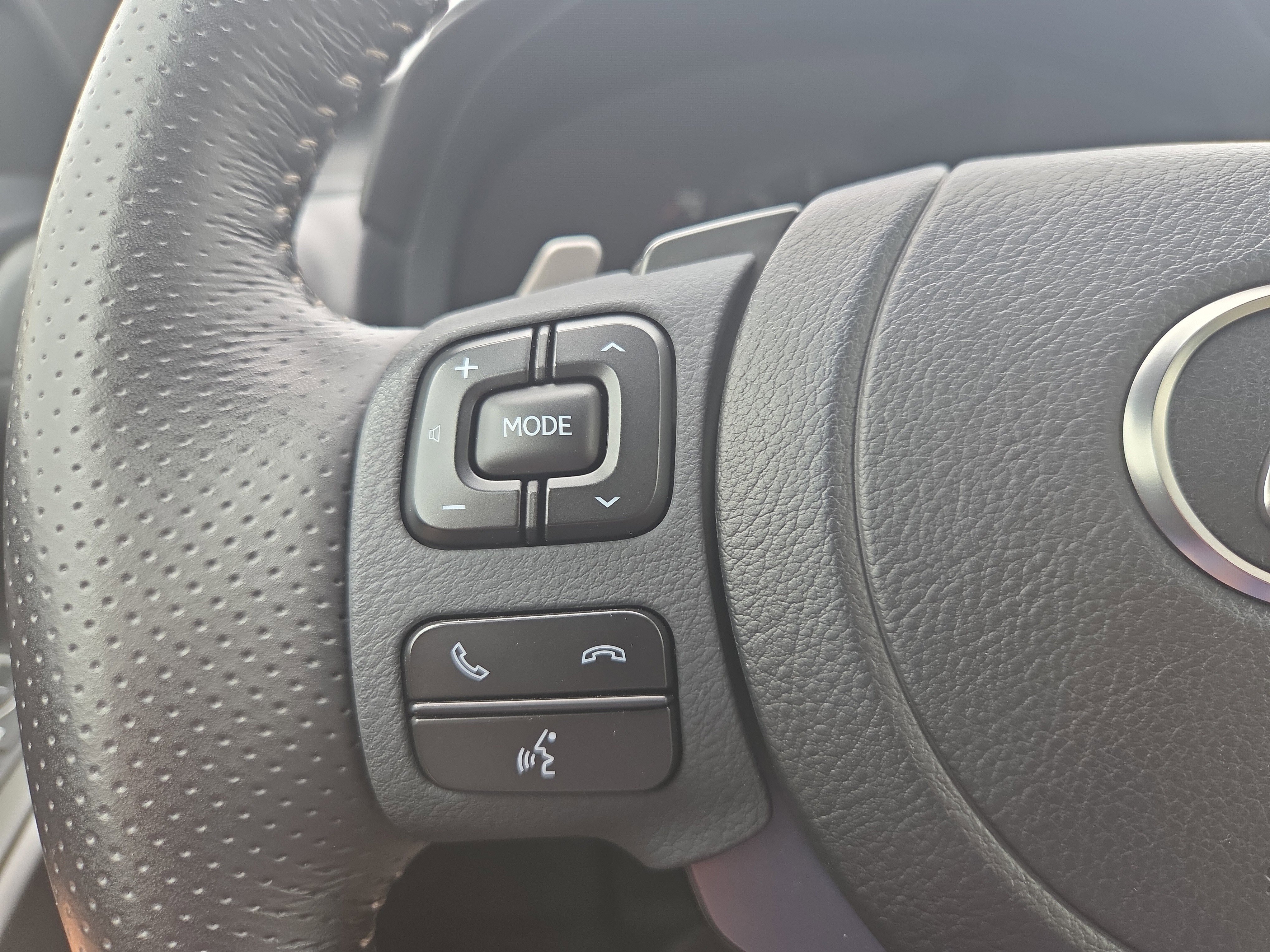 Used 2023 Lexus IS 350 F Sport w/ Memory Package image 11