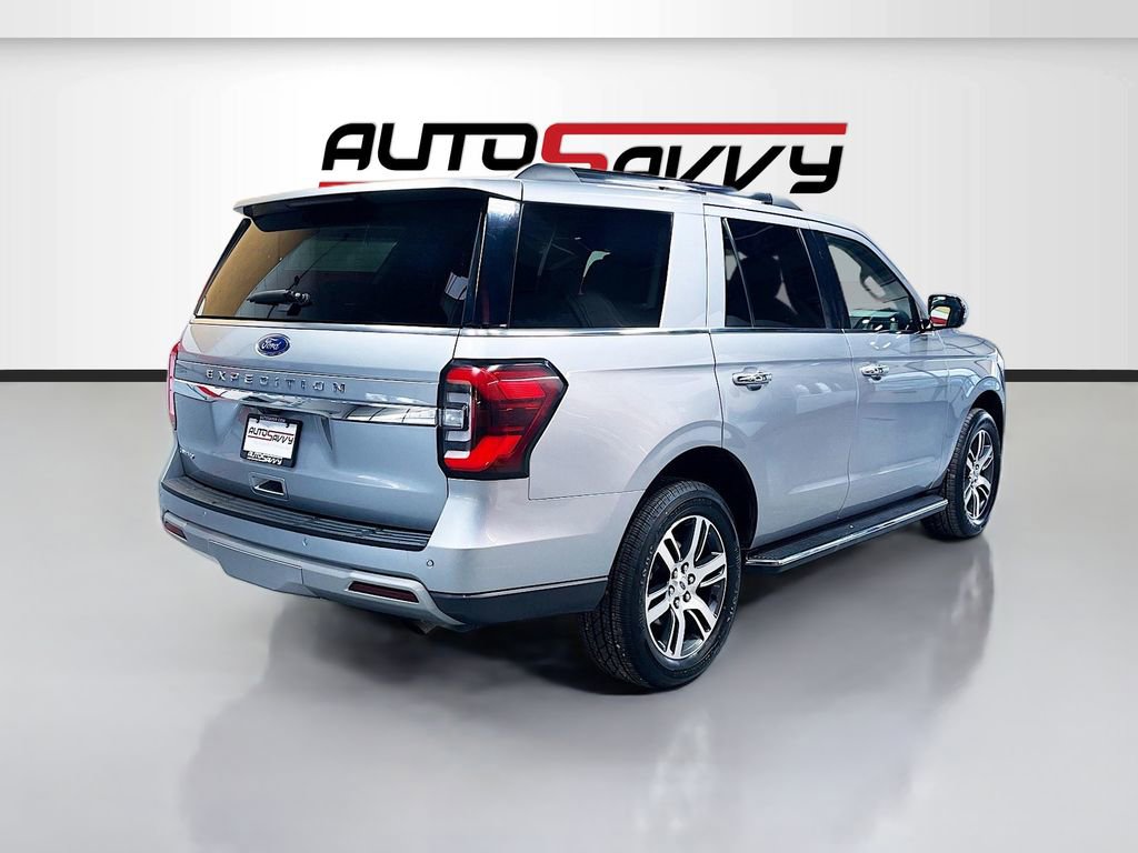 Used 2023 Ford Expedition Limited image 7