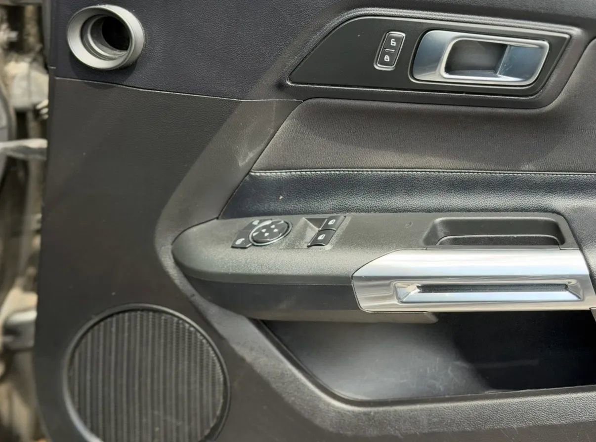 Used 2019 Ford Mustang Coupe image 10