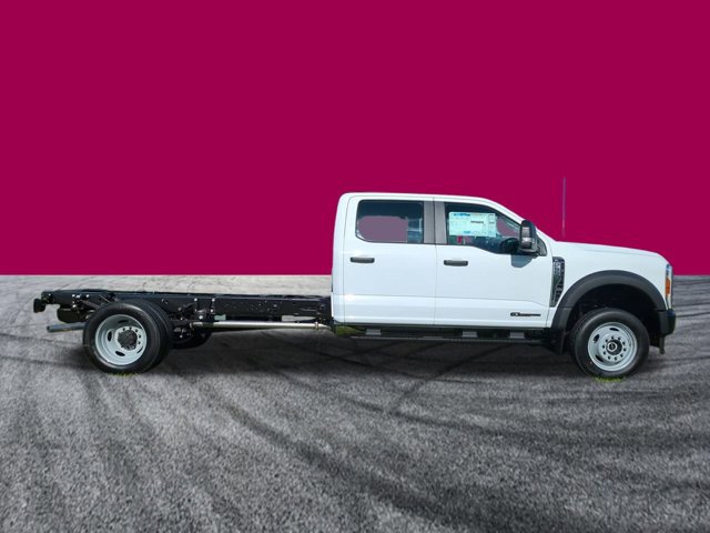 New 2026 Ford F550 4x4 Crew Cab Super Duty image 3