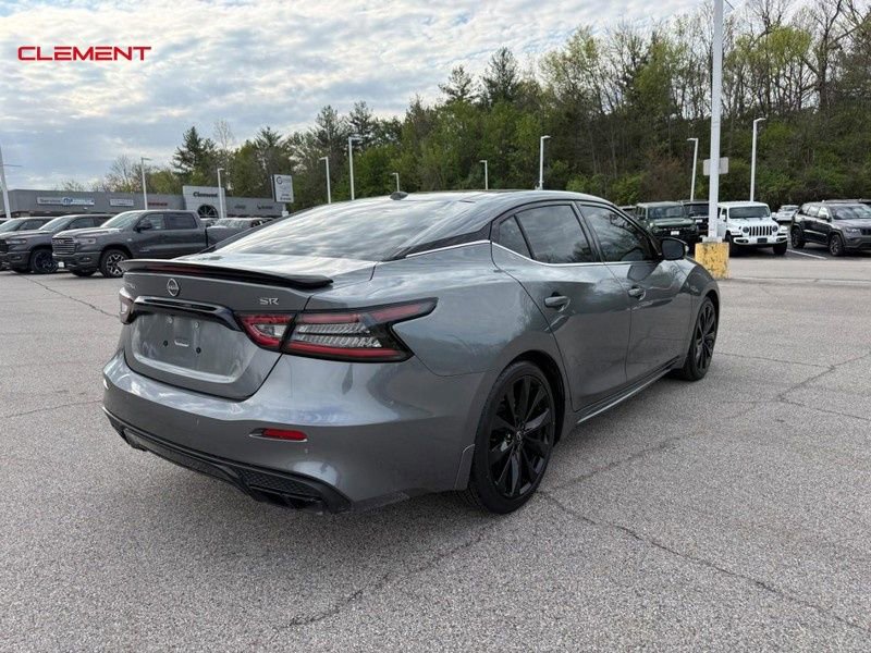 Used 2023 Nissan Maxima SR w/ Sport Mat Group image 9
