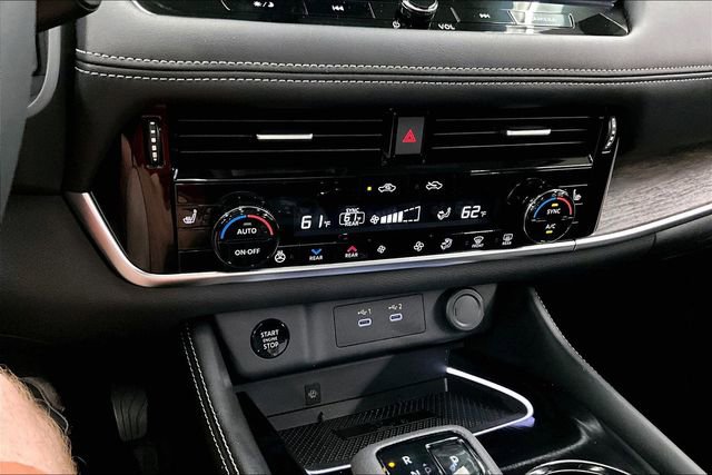 Used 2025 Nissan Rogue Platinum w/ Platinum Premium Package image 31