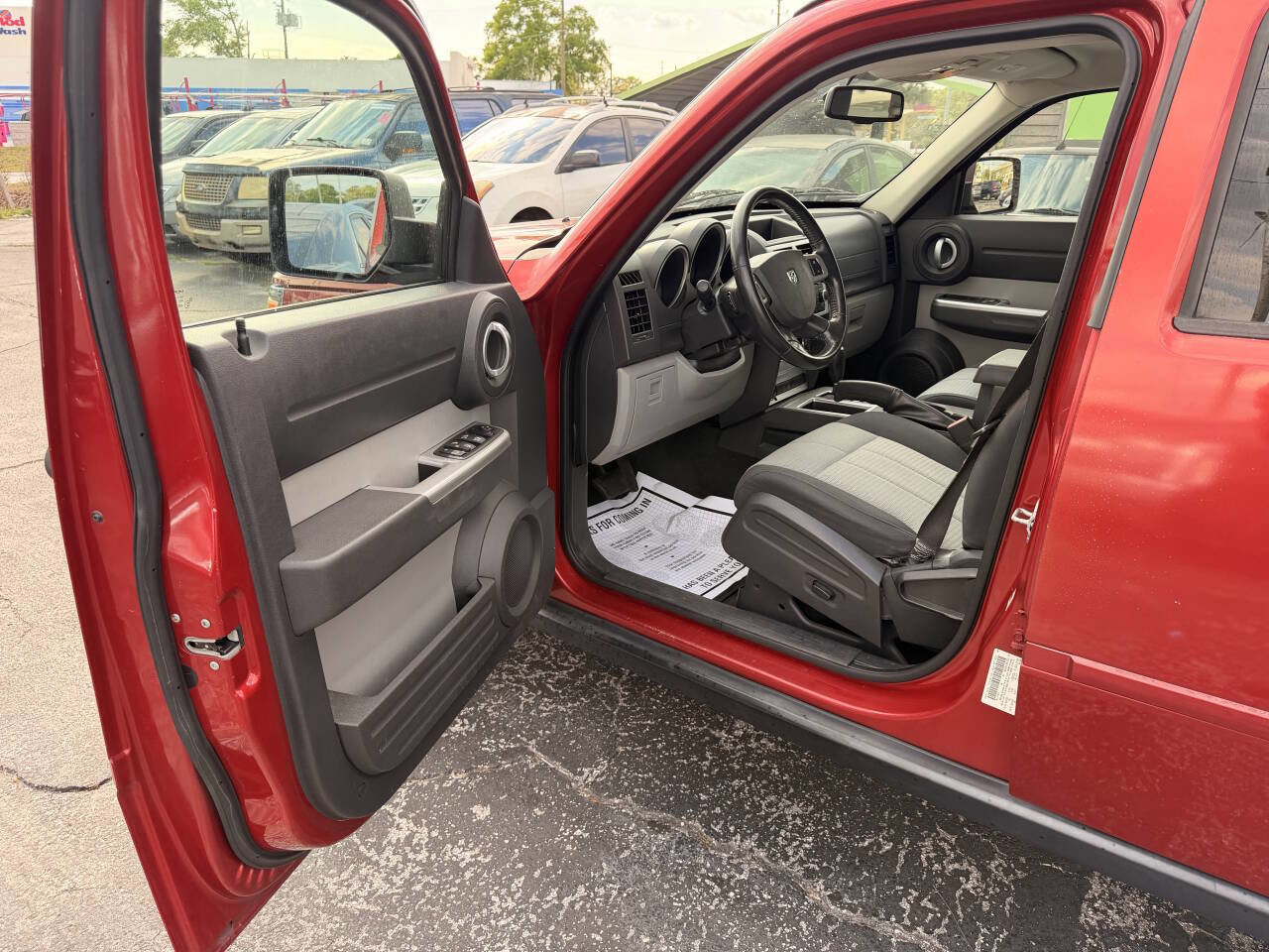Used 2007 Dodge Nitro SLT image 9