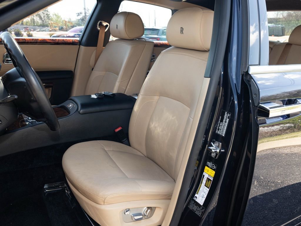 Used 2013 Rolls-Royce Ghost image 29