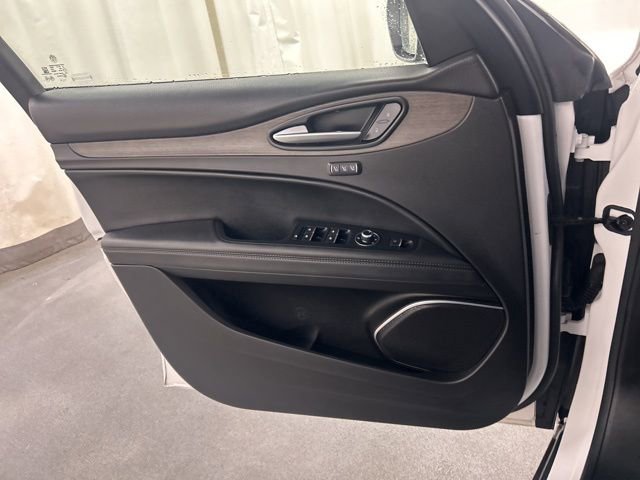 Used 2023 Alfa Romeo Stelvio Ti w/ Active Assist Plus Package image 27