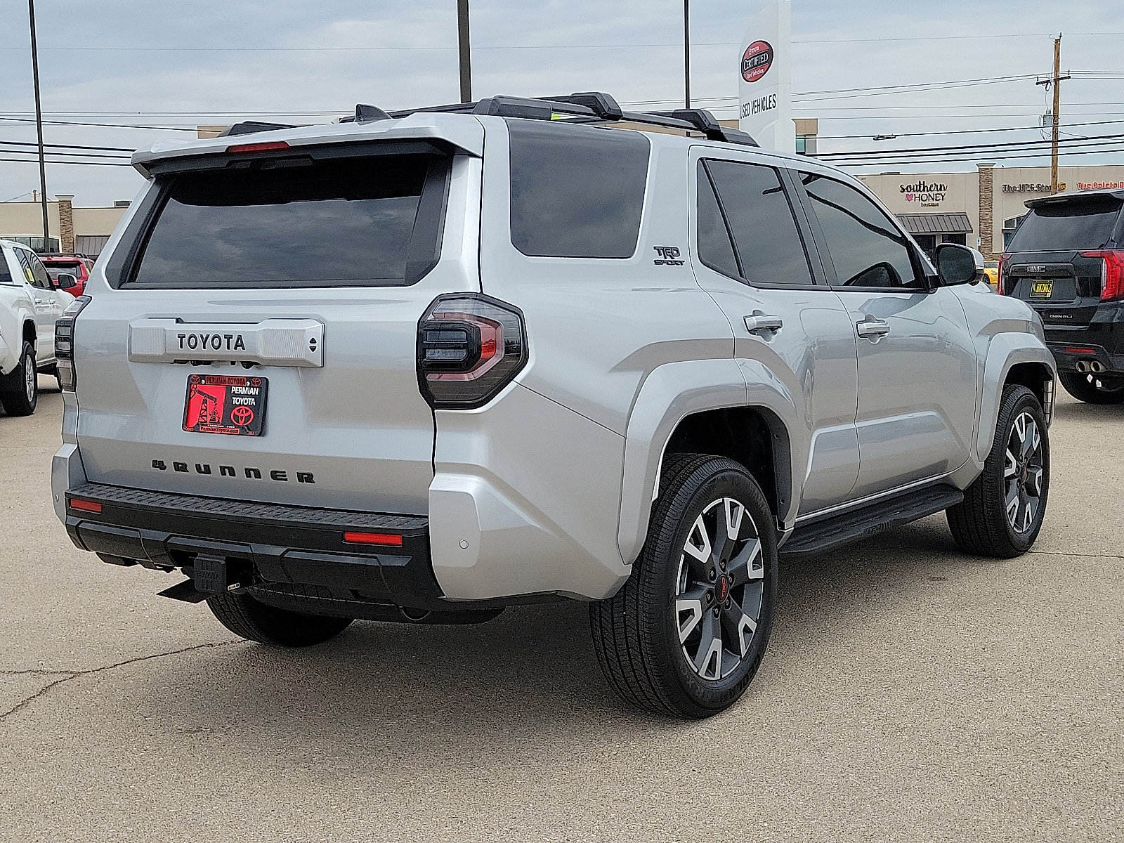 New 2025 Toyota 4Runner TRD Sport Premium w/ Tow Technology Package image 4