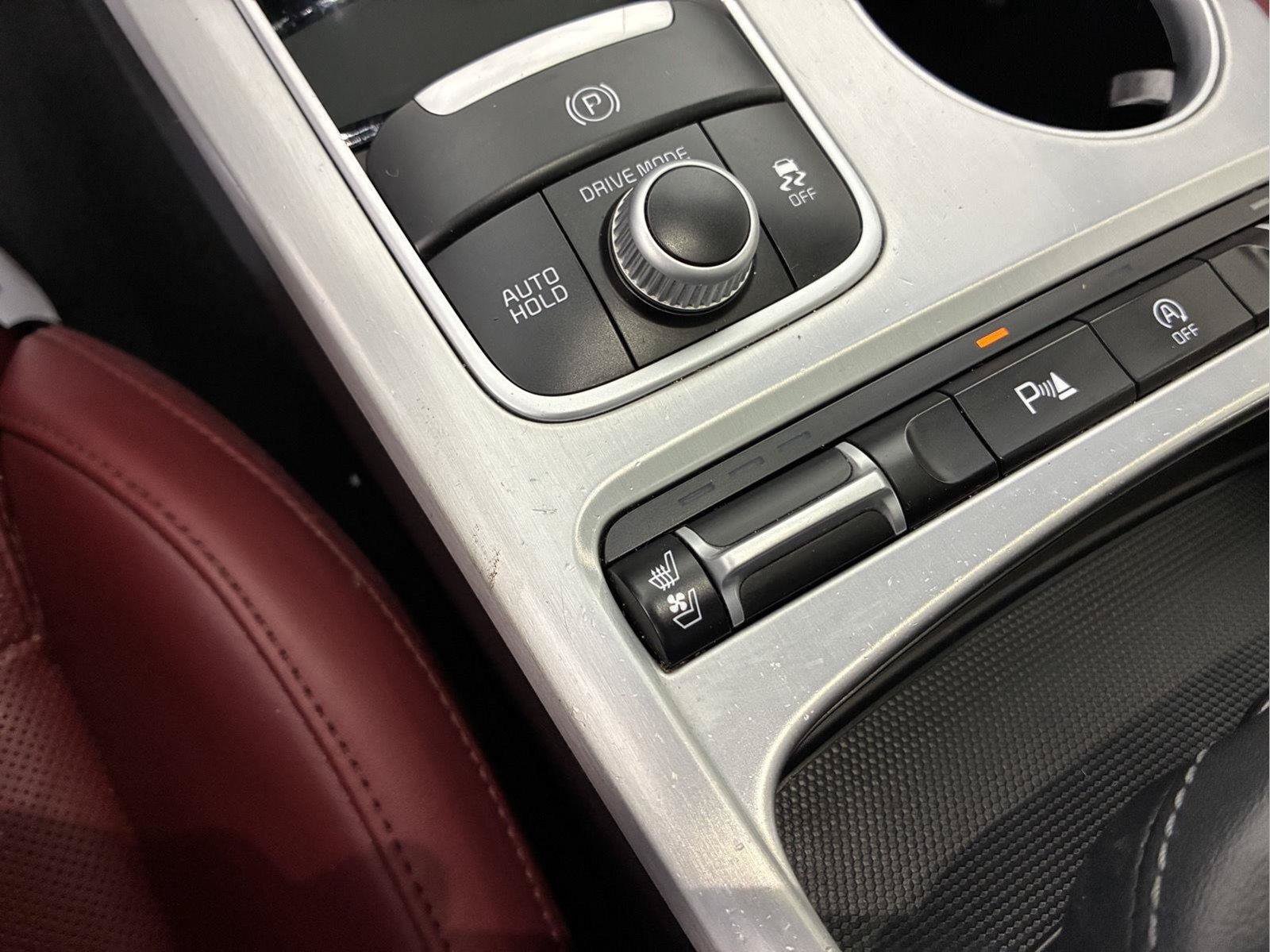 Used 2018 Kia Stinger GT2 RWD image 36