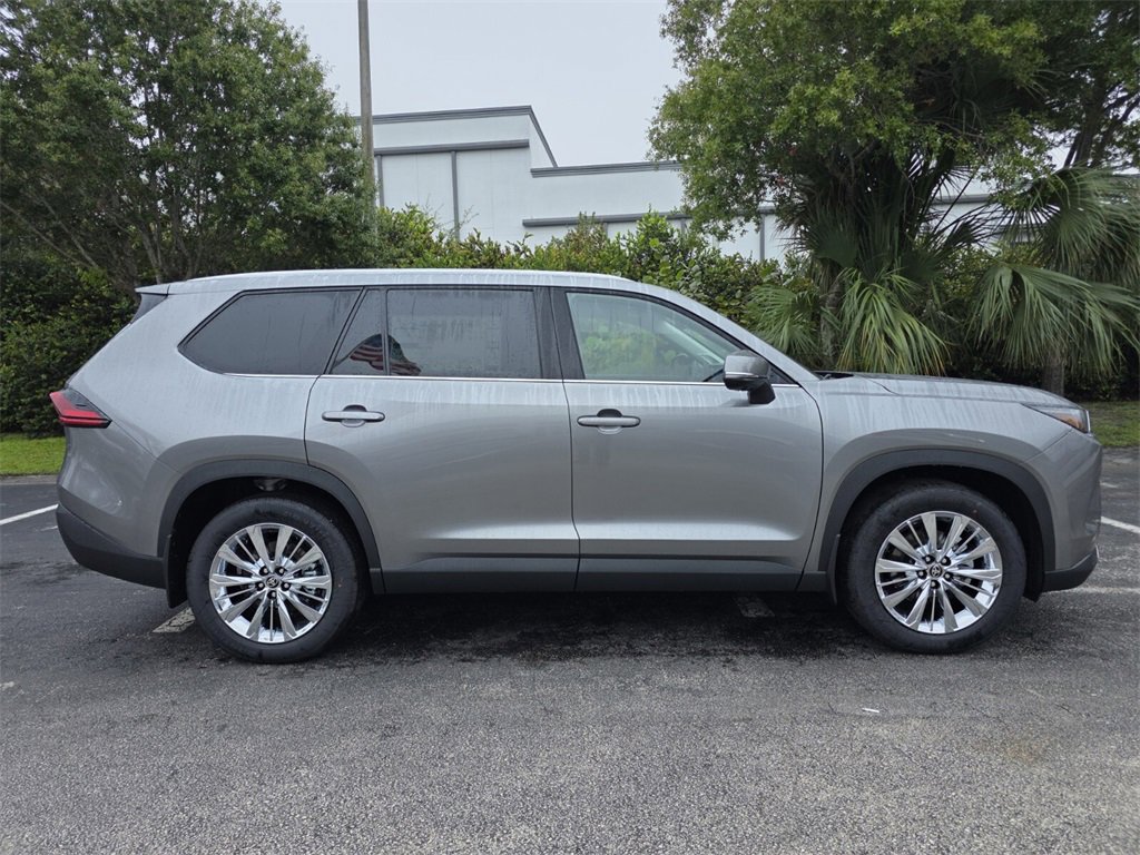 New 2026 Toyota Grand Highlander Platinum image 12