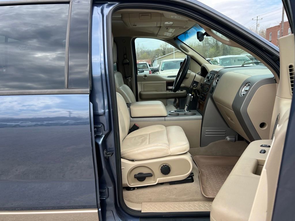 Used 2004 Ford F150 Lariat image 22