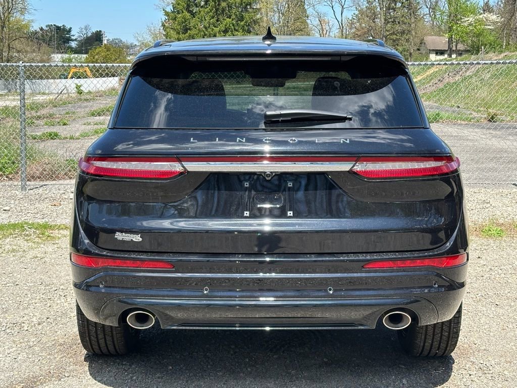 New 2026 Lincoln Corsair Reserve w/ Jet Appearance Package AWD/4WD image 5
