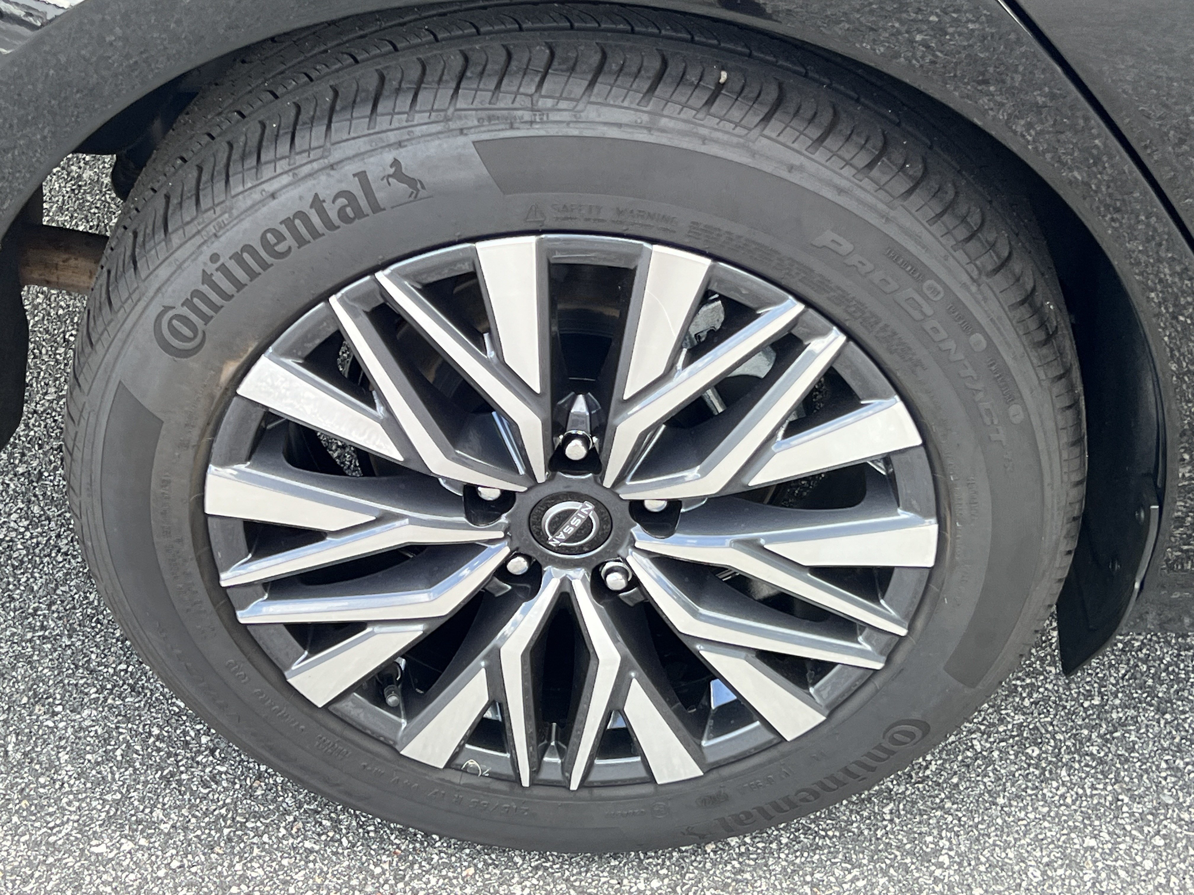 Used 2025 Nissan Altima 2.5 SV FWD image 22