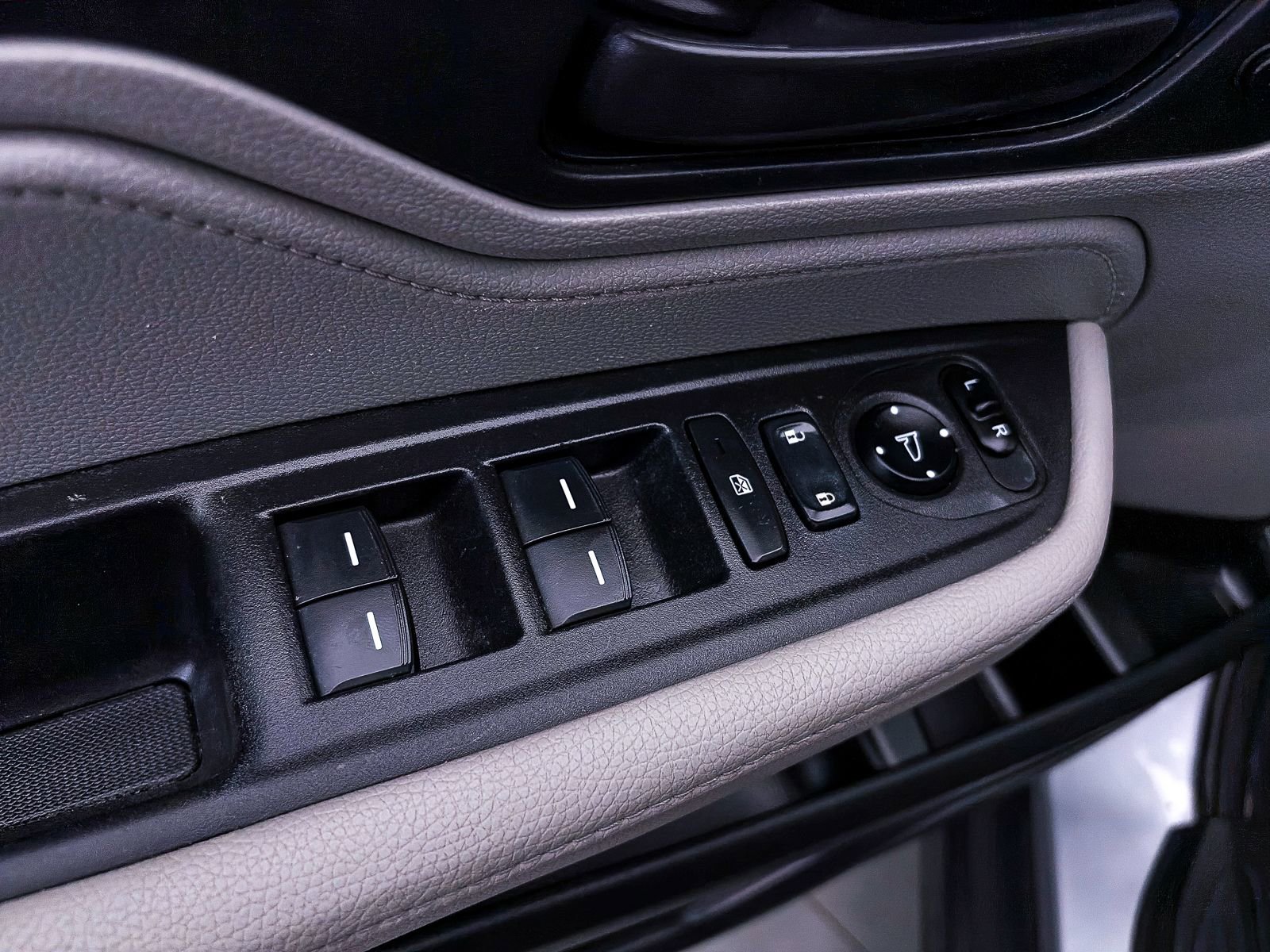 Used 2021 Honda Odyssey EX-L image 13