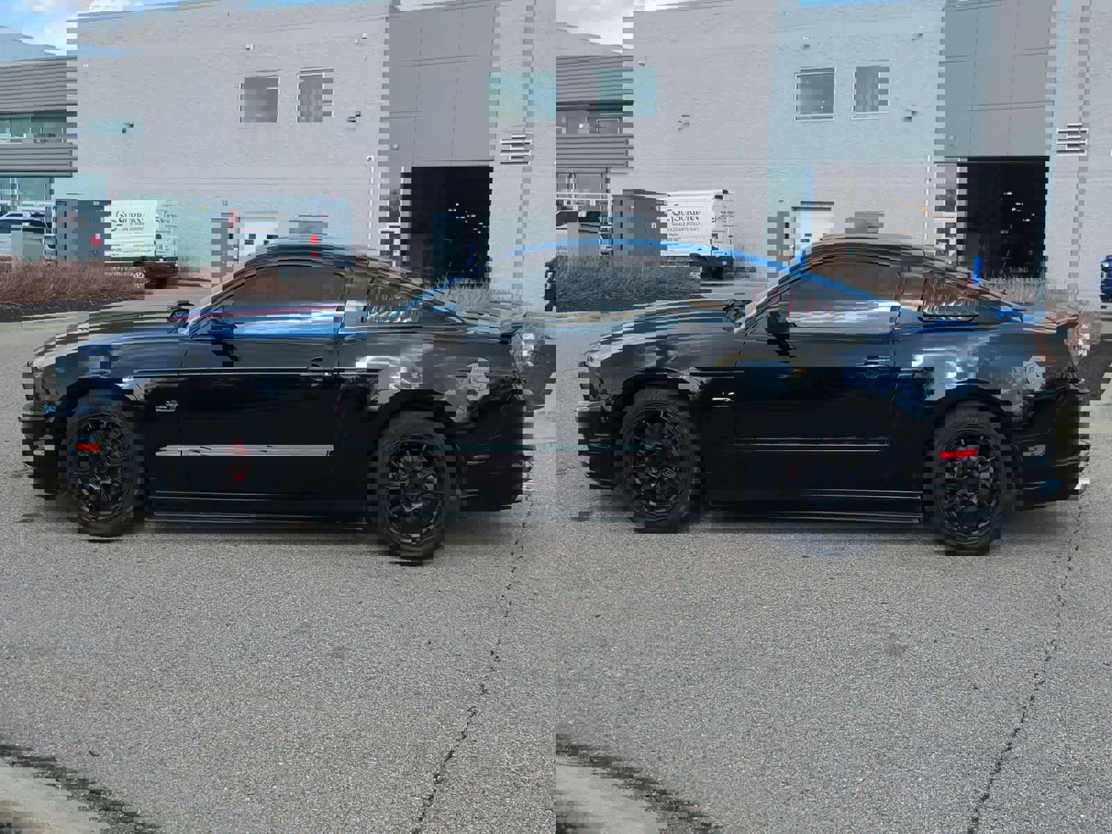 Used 2013 Ford Mustang GT Premium w/ Comfort Pkg image 5