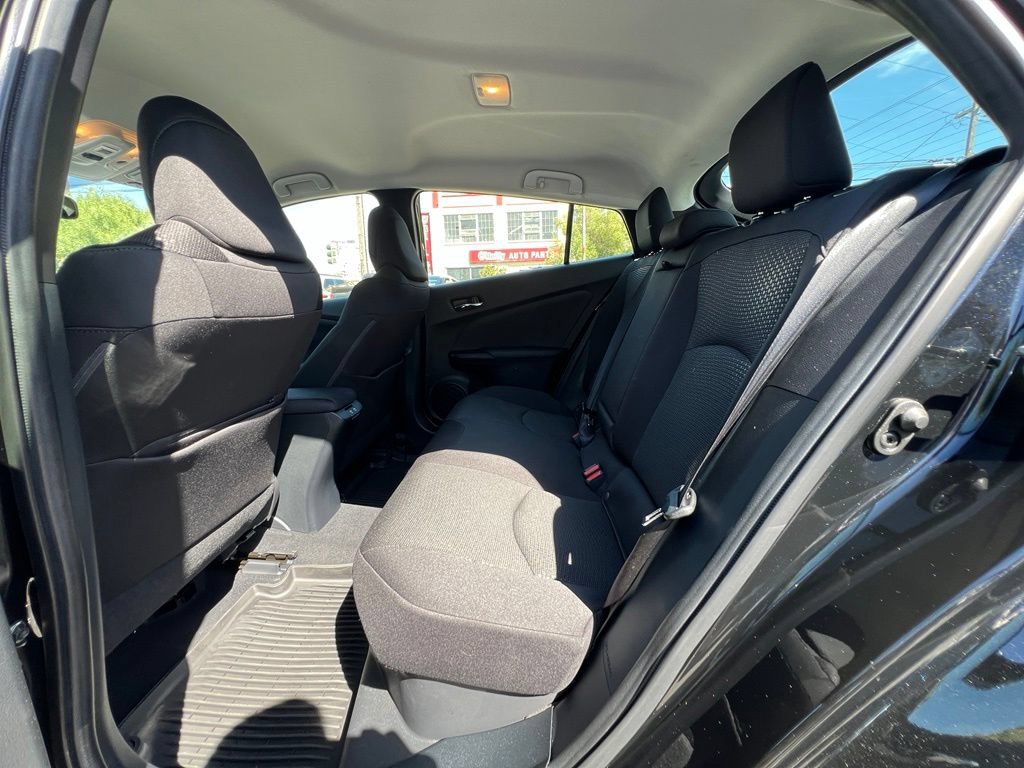 Certified 2022 Toyota Prius LE FWD image 14