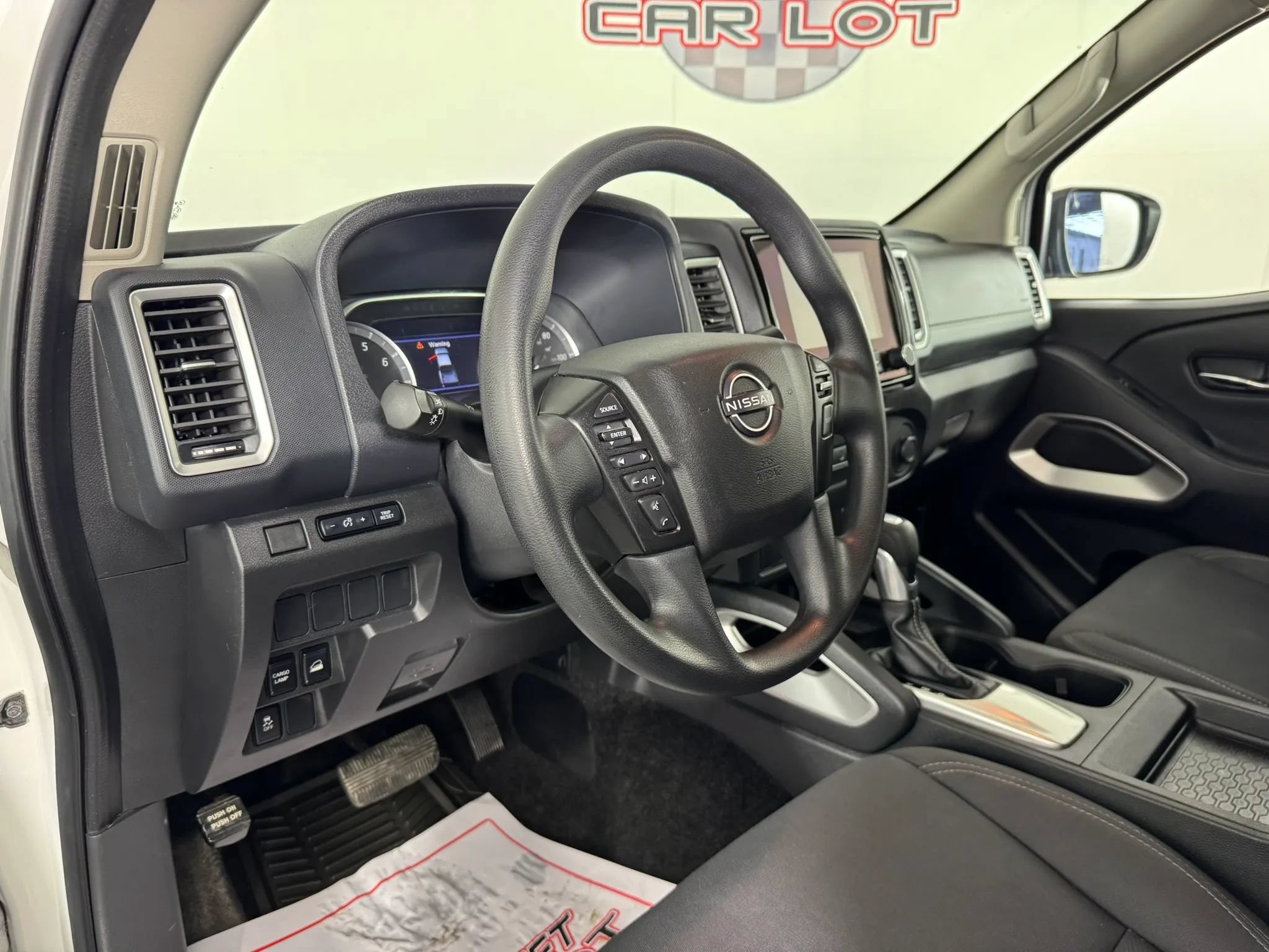 Used 2023 Nissan Frontier SV AWD/4WD image 10