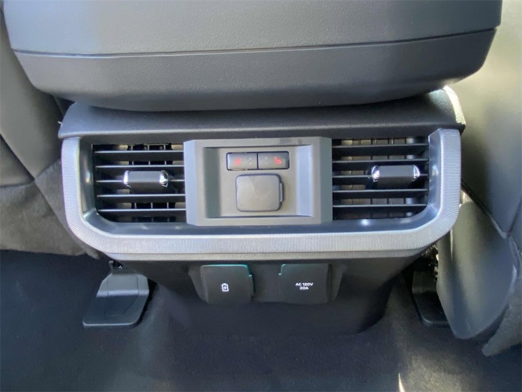 New 2025 Ford F150 Platinum w/ Equipment Group 702A High image 13