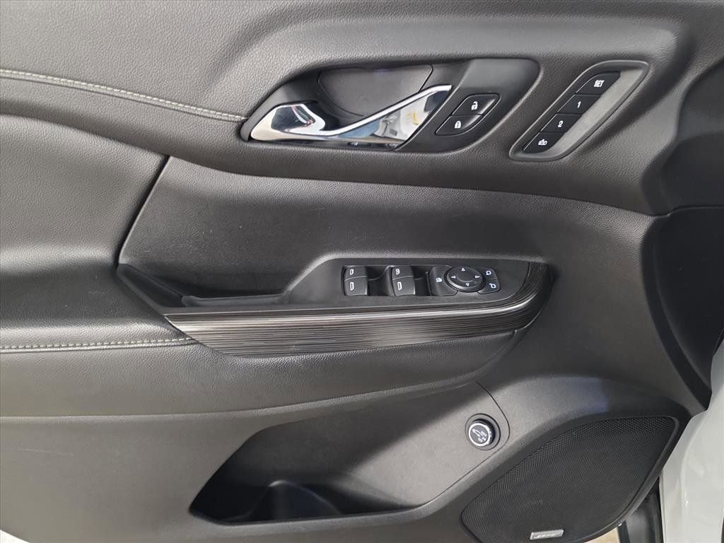 Used 2019 GMC Acadia SLT image 12