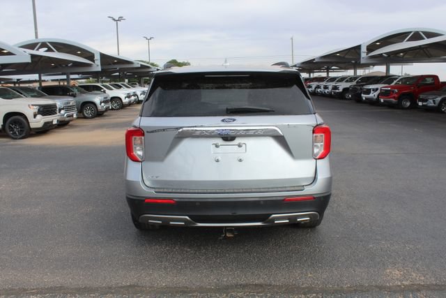Used 2020 Ford Explorer XLT w/ Equipment Group 202A RWD image 4