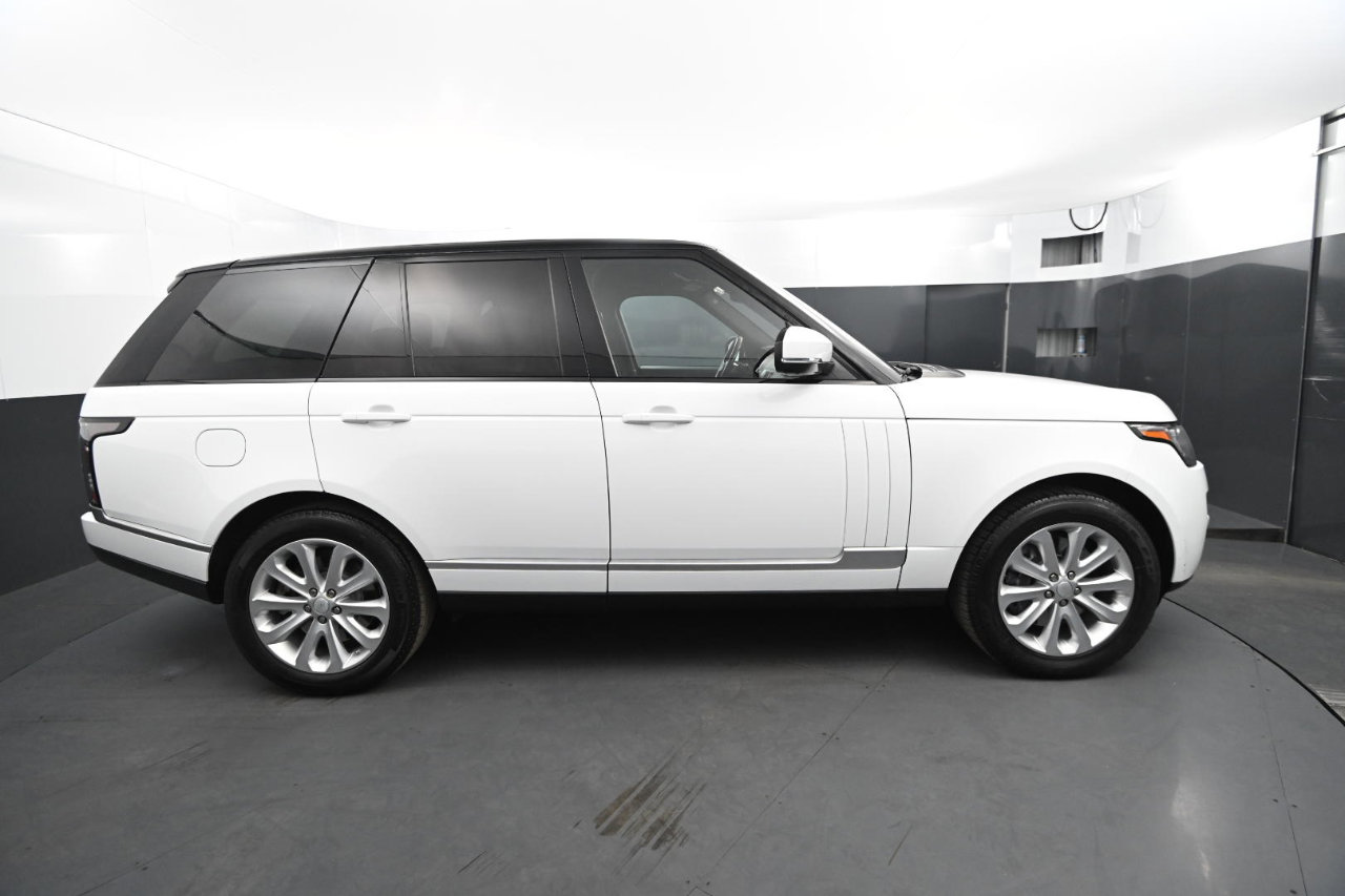 Used 2016 Land Rover Range Rover HSE image 6