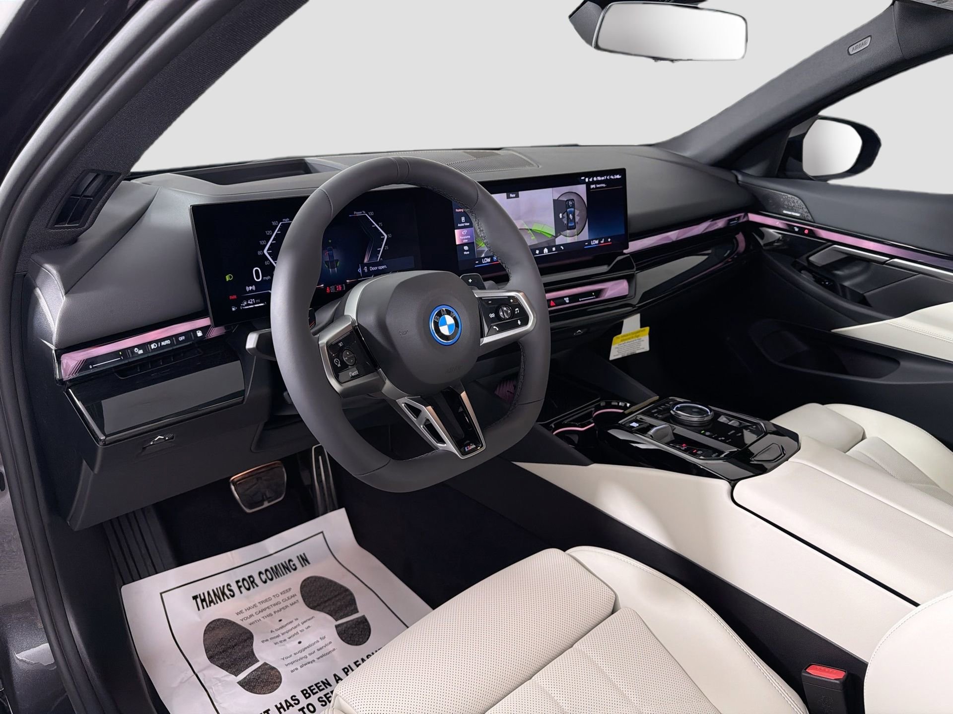 New 2026 BMW 550e xDrive w/ Premium Package image 9