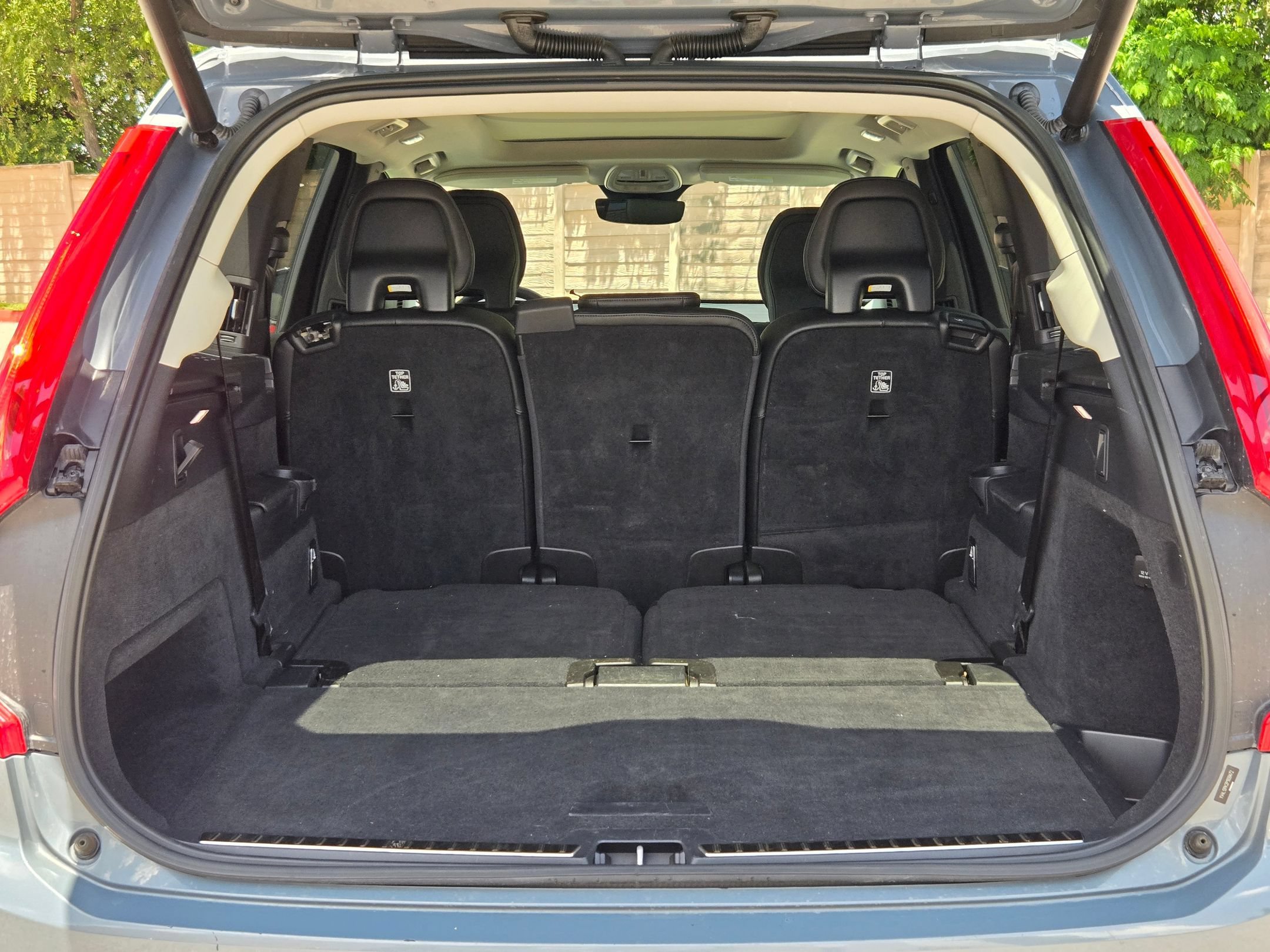 Used 2023 Volvo XC90 B5 Core AWD/4WD image 24
