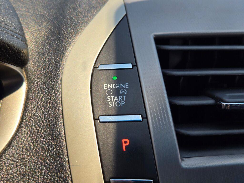 Used 2019 Lincoln MKZ Premiere FWD image 23