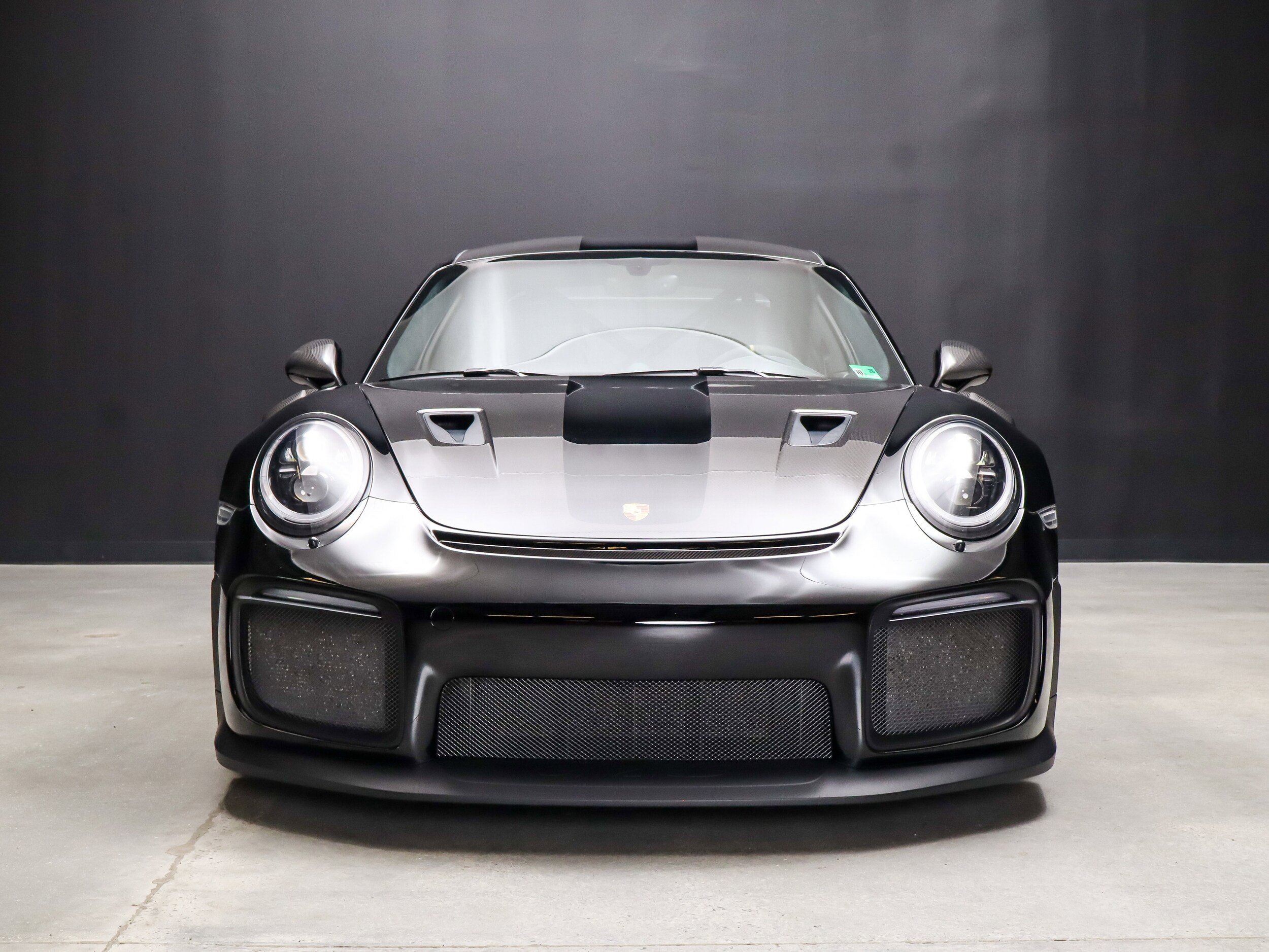 Certified 2018 Porsche 911 GT2 RS RWD image 5