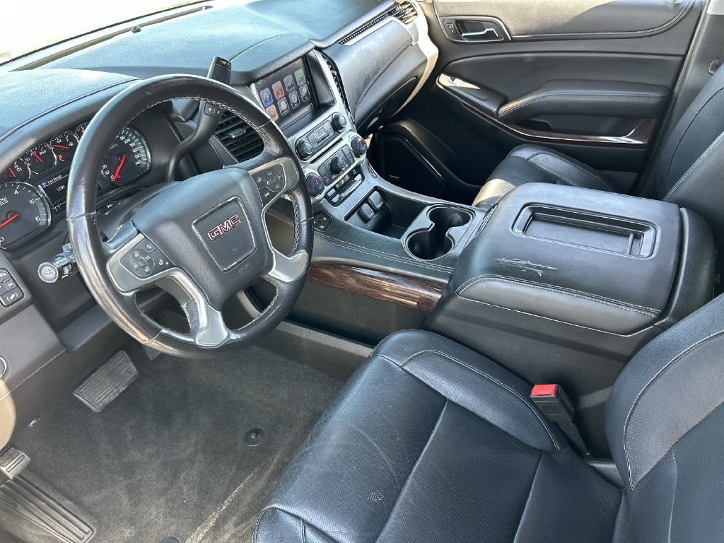 Used 2018 GMC Yukon SLT w/ Premium Edition AWD/4WD image 18