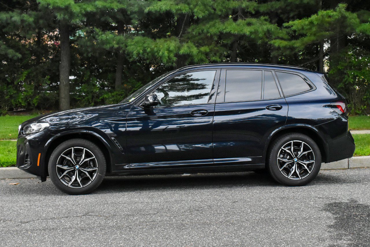 Used 2023 BMW X3 xDrive30i w/ M Sport Package AWD/4WD image 3