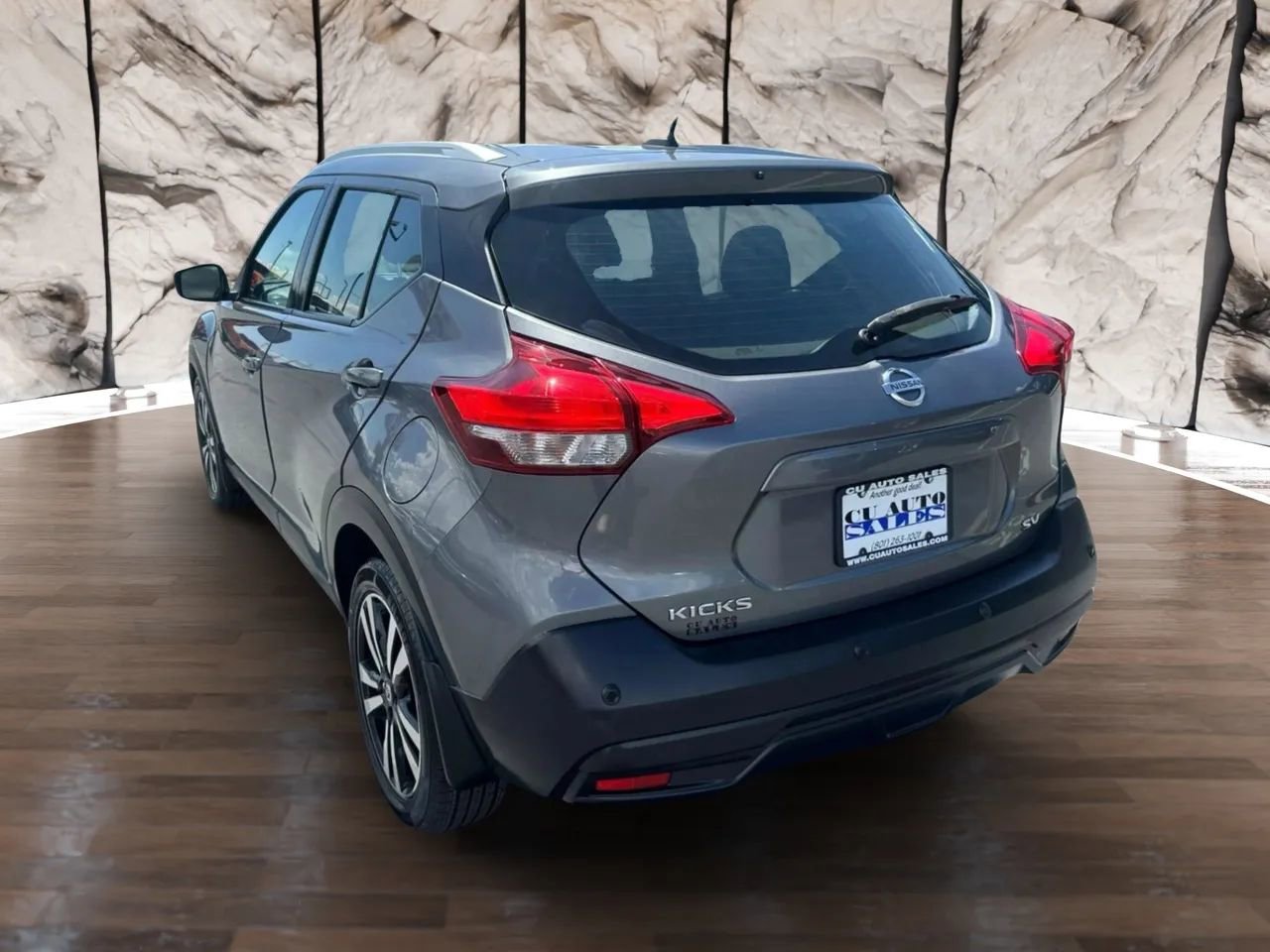Used 2020 Nissan Kicks SV image 5