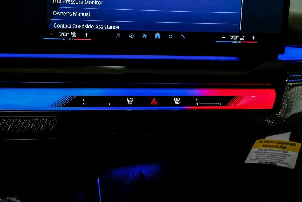 Used 2025 BMW M5 w/ Carbon Package image 25