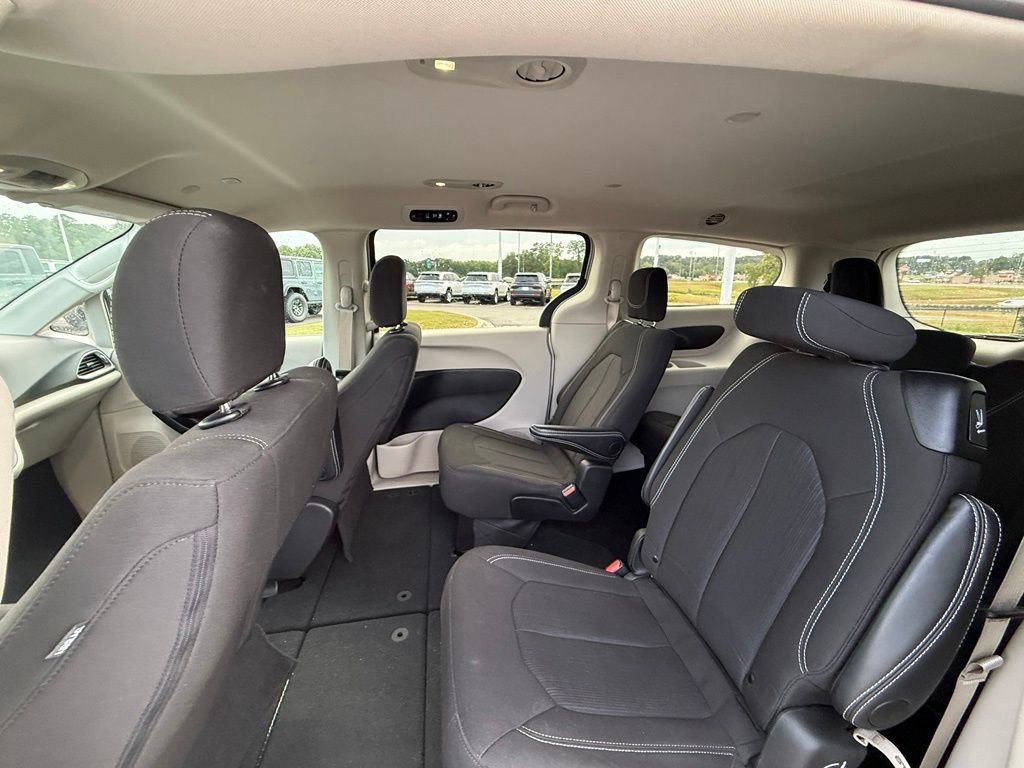 Used 2024 Chrysler Voyager LX FWD image 24