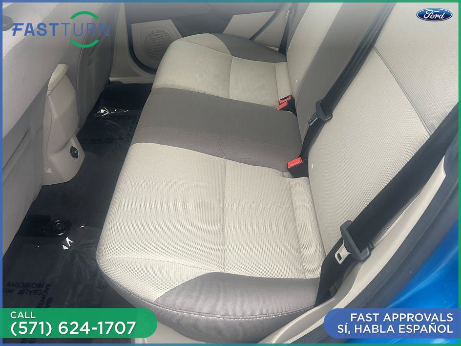 Used 2014 Ford Focus SE w/ SE Winter Package FWD image 19