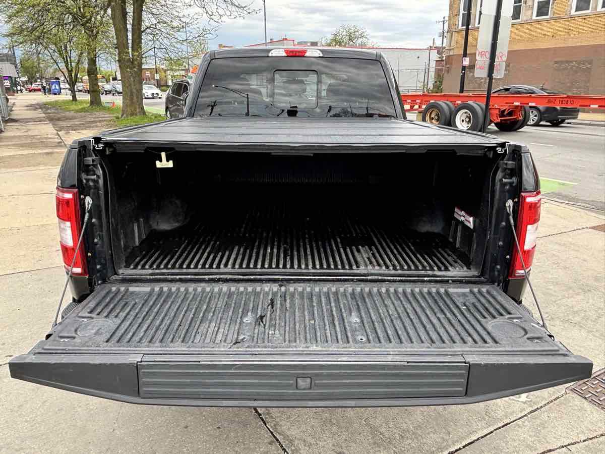 Used 2018 Ford F150 XLT w/ Equipment Group 302A Luxury AWD/4WD image 38