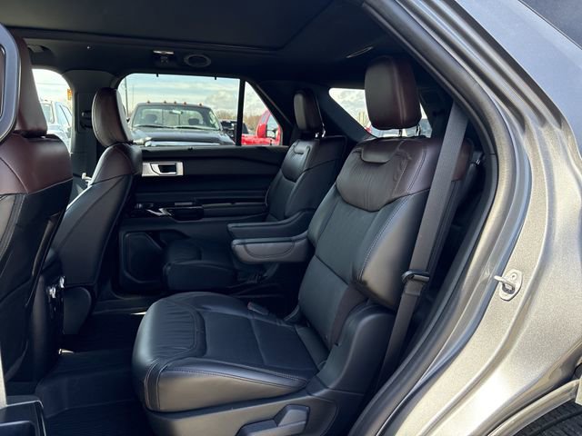 Certified 2022 Ford Explorer Platinum w/ Equipment Group 601A image 24