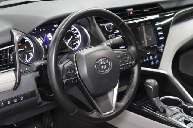 Used 2019 Toyota Camry XLE FWD image 15