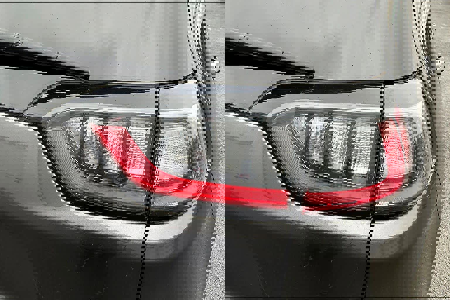 Used 2021 Jeep Cherokee Altitude image 32