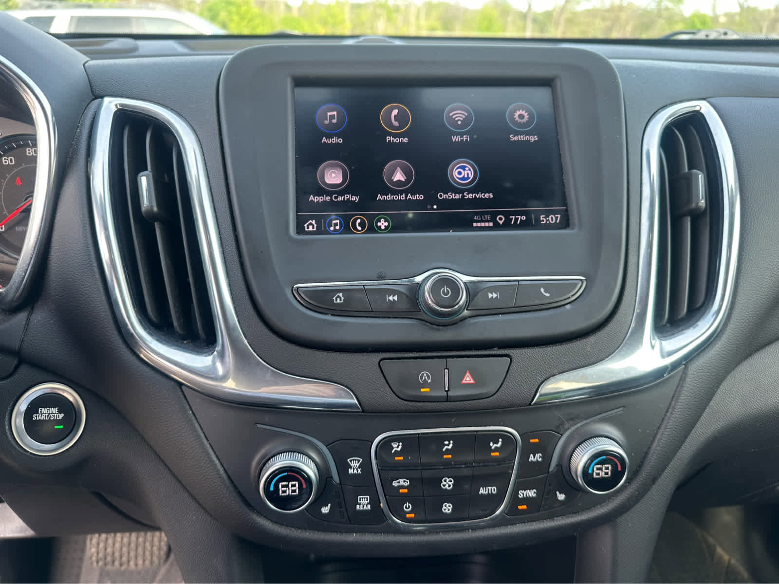 Used 2023 Chevrolet Equinox LT AWD/4WD image 12
