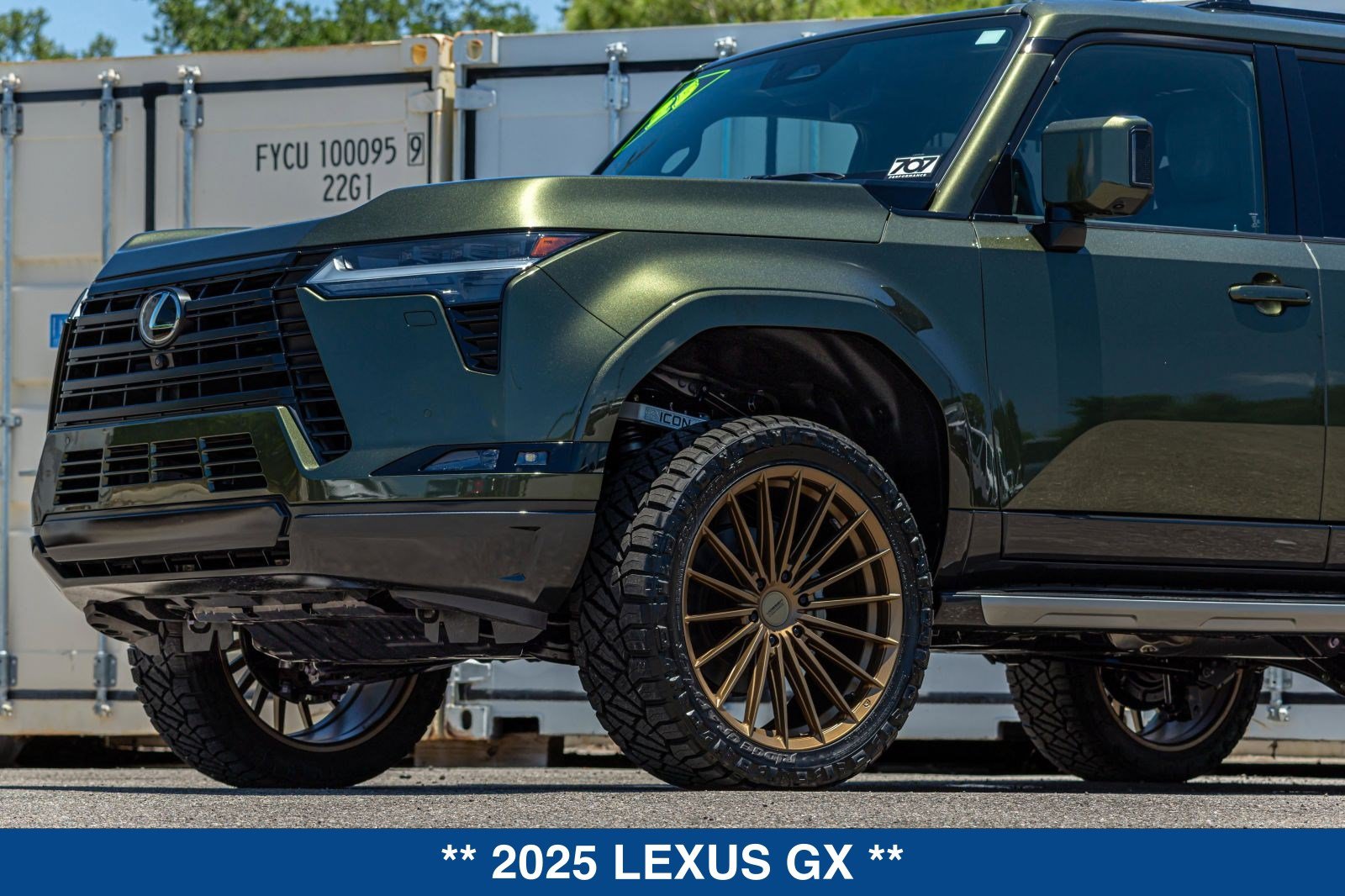 Used 2025 Lexus GX 550 w/ Accessory Package (Z1) AWD/4WD image 34