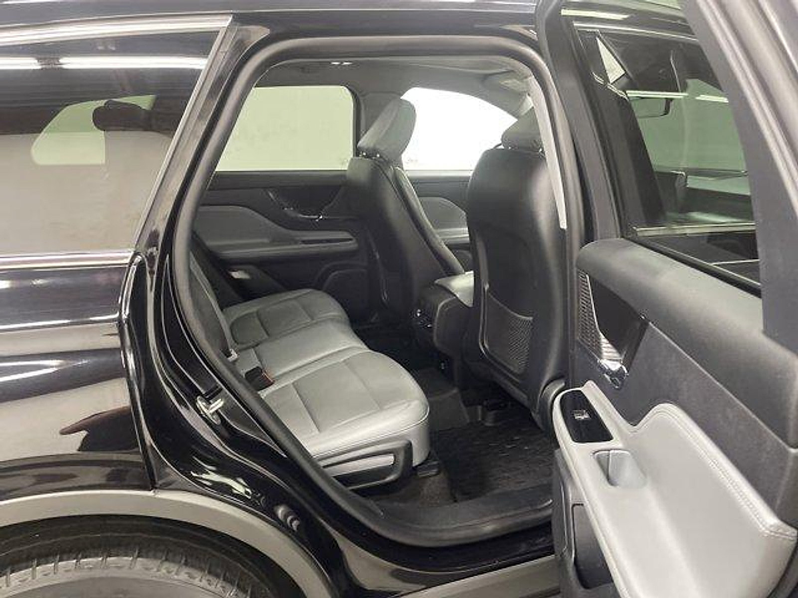 Used 2022 Lincoln Corsair Reserve w/ Elements Package AWD/4WD image 15