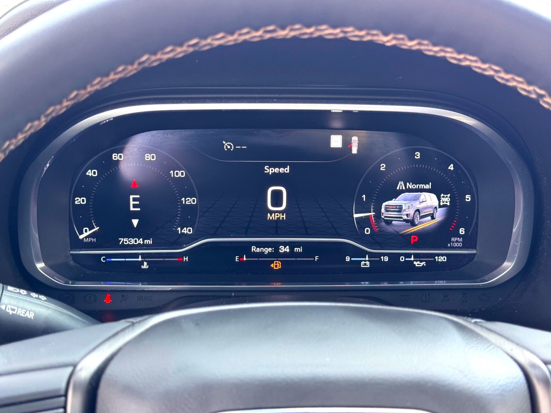 Used 2023 GMC Yukon AT4 w/ Technology Package image 28