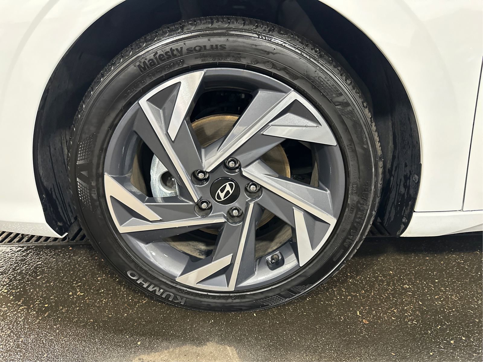 Certified 2025 Hyundai Elantra Sport FWD image 24