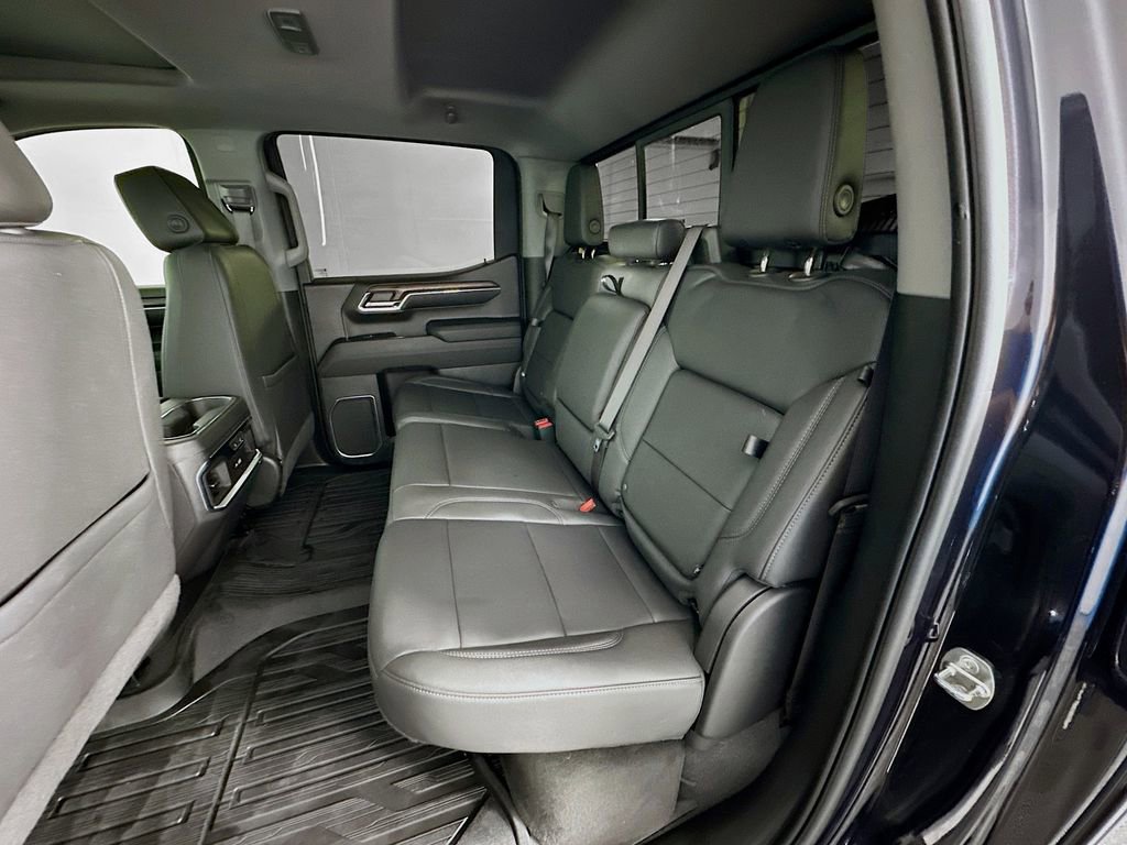 Used 2023 GMC Sierra 1500 SLT AWD/4WD image 24