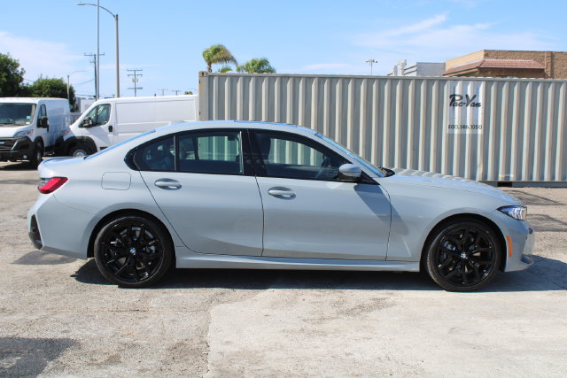 Used 2026 BMW 330i xDrive Sedan AWD/4WD image 3