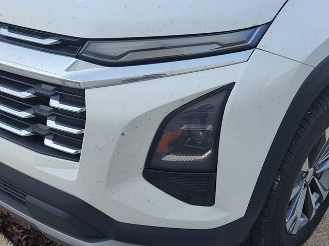 Used 2026 Chevrolet Equinox LT FWD image 8