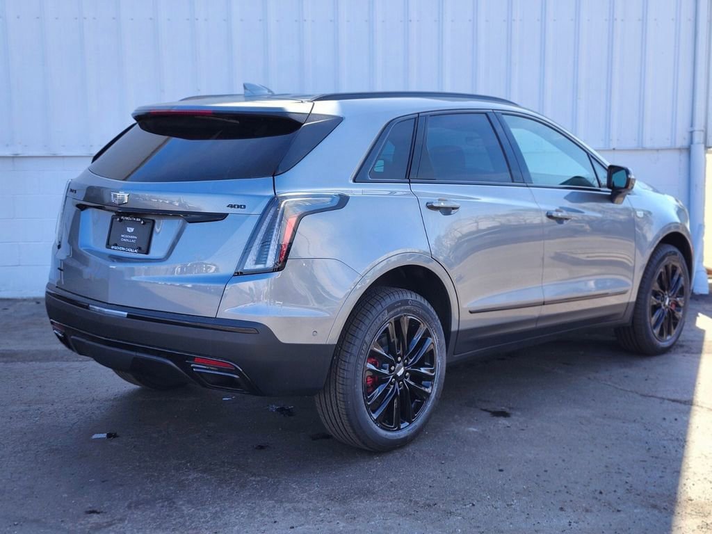 New 2026 Cadillac XT5 Sportv w/ LPO, Onyx Lite Package AWD/4WD image 3
