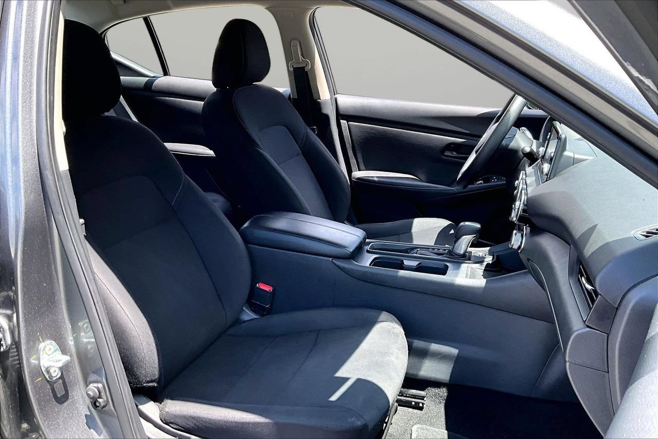 Used 2024 Nissan Sentra S FWD image 21
