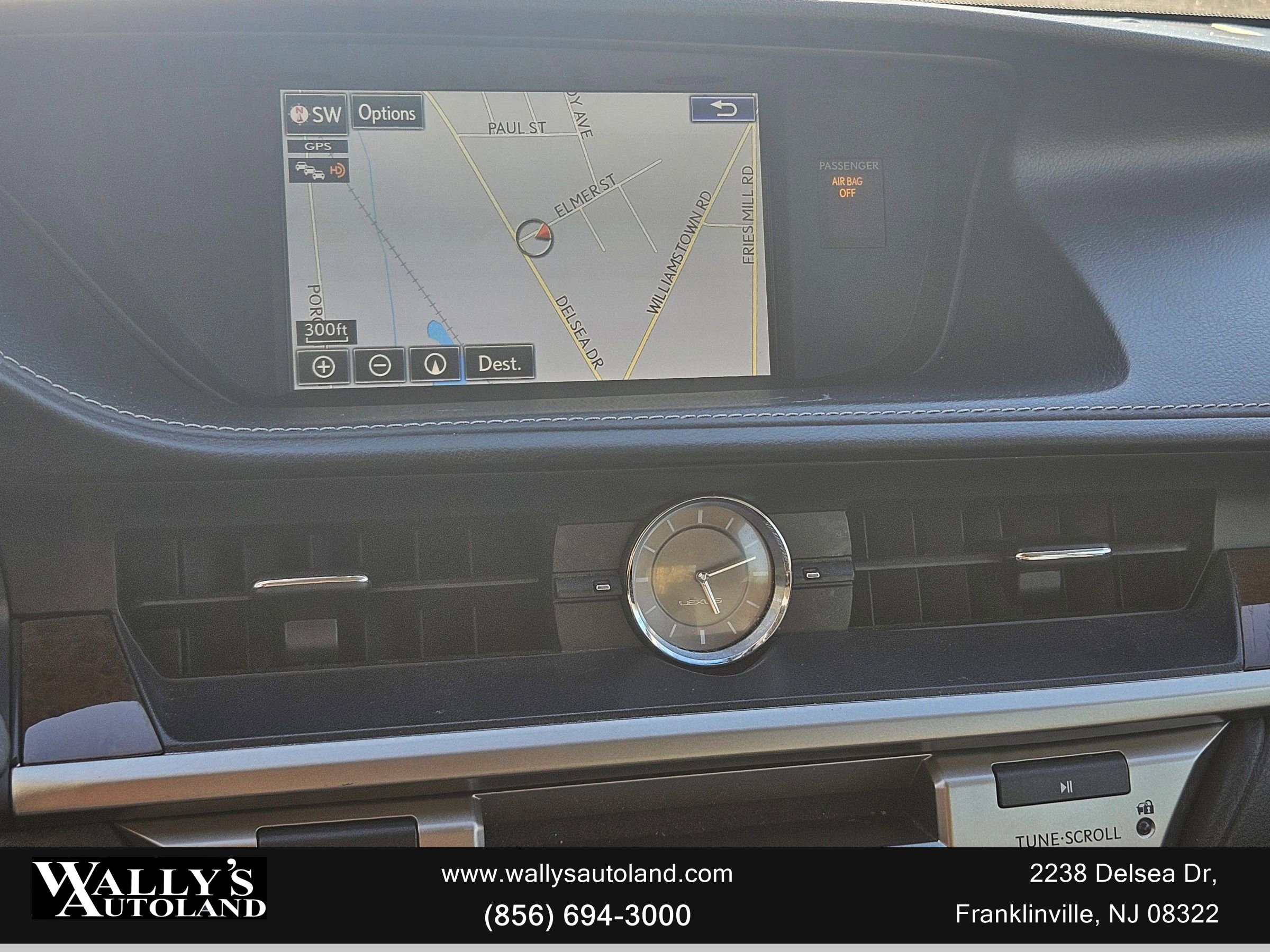 Used 2015 Lexus ES 350 w/ Luxury Package image 40