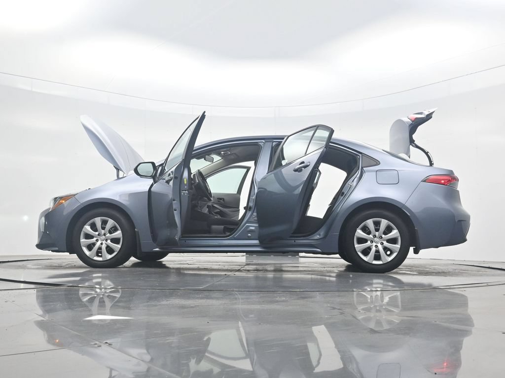 Used 2026 Toyota Corolla LE FWD image 44